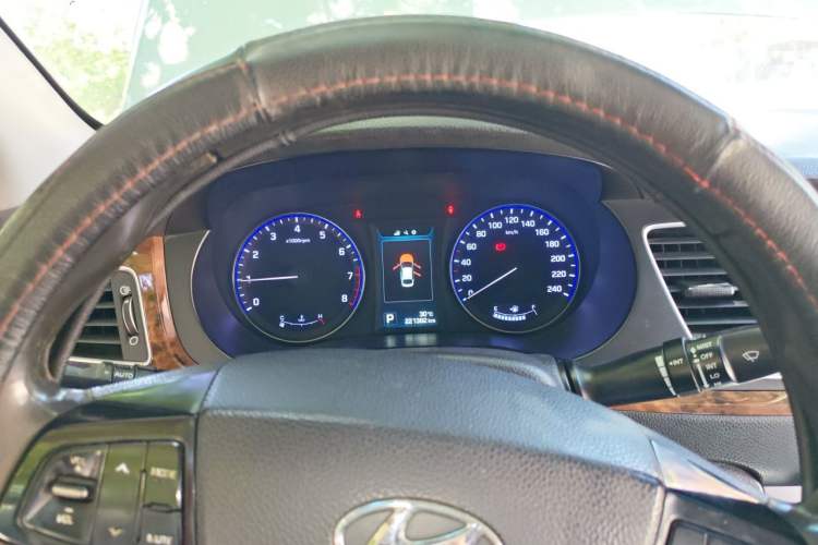 Used Hyundai Mistra 2014 1.8L Automatic Deluxe DLX Model Instrument Cluster