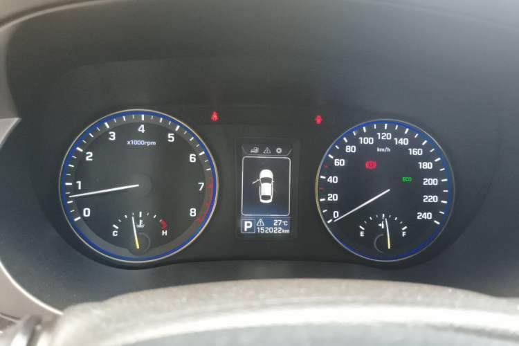 Used Hyundai Mistra 2014 1.8L Automatic Smart GLS Instrument Cluster