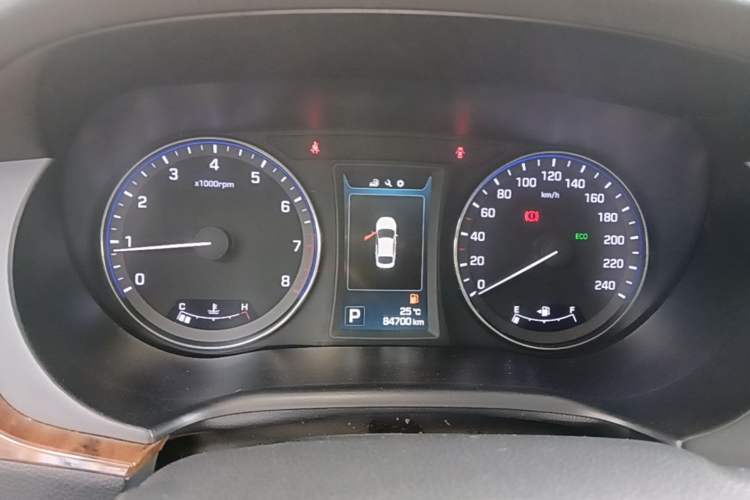 Used Hyundai Mistra 2014 1.8L Automatic Deluxe DLX Model Instrument Cluster