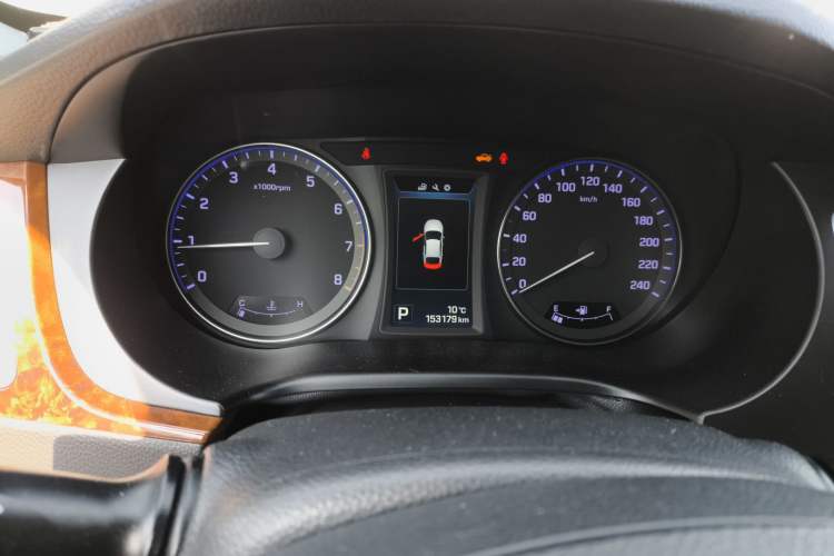 Used Hyundai Mistra 2014 1.8L Automatic Deluxe DLX Model Instrument Cluster