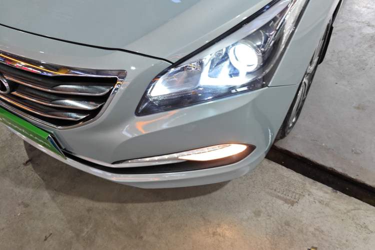 Used Hyundai Mistra 2014 1.8L Automatic Deluxe DLX Model Left Front Headlight