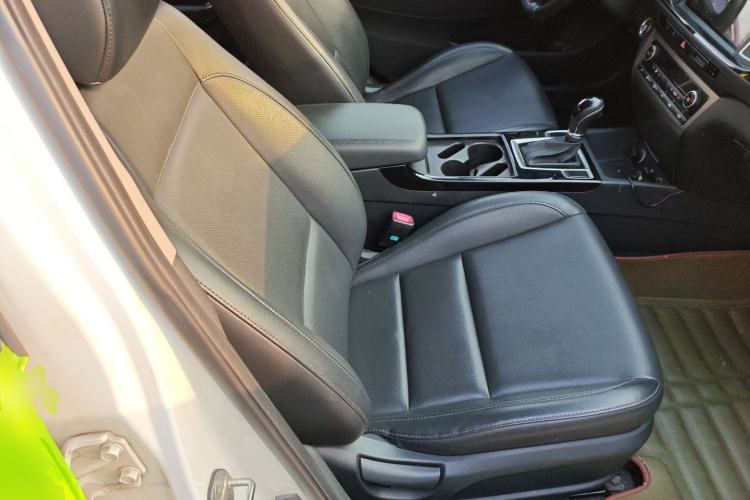 Used Hyundai Mistra 2014 1.8L Automatic Deluxe DLX Model Right Front Seat