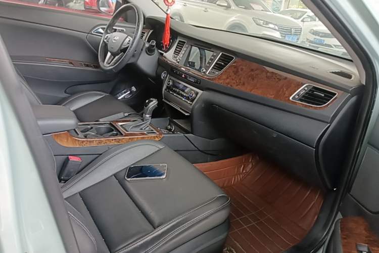 Used Hyundai Mistra 2014 1.8L Automatic Deluxe DLX Model Right Front Seat