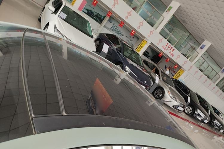 Used Hyundai Mistra 2014 1.8L Automatic Smart GLS Roof