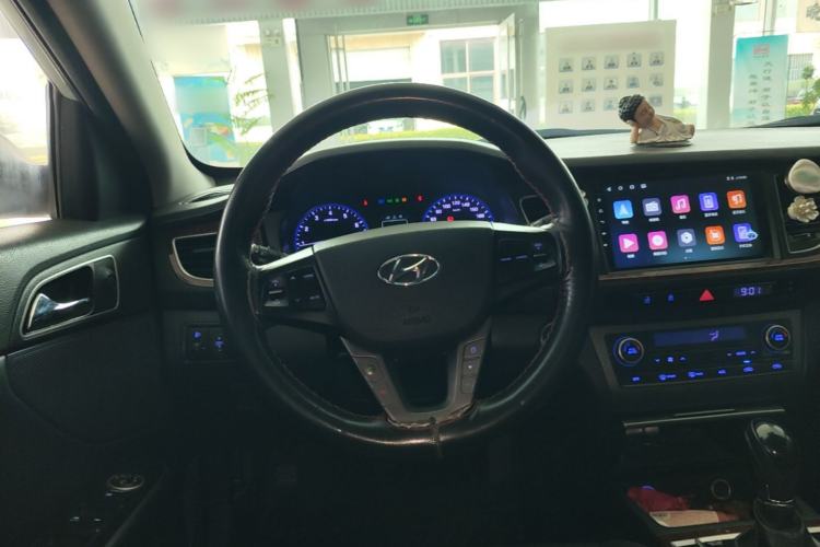 Used Hyundai Mistra 2014 1.8L Automatic Smart GLS Steering Wheel