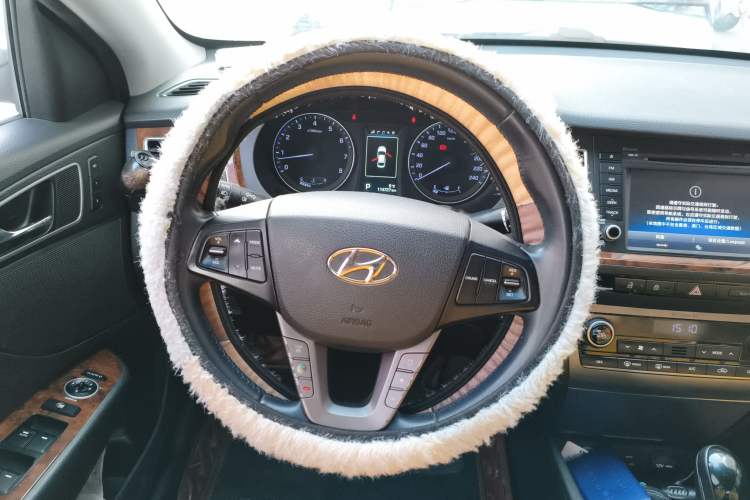 Used Hyundai Mistra 2014 2.0L Automatic Flagship TOP Steering Wheel