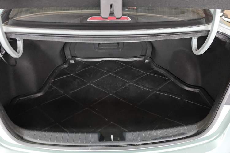 Used Hyundai Mistra 2014 1.8L Automatic Deluxe DLX Model Trunk