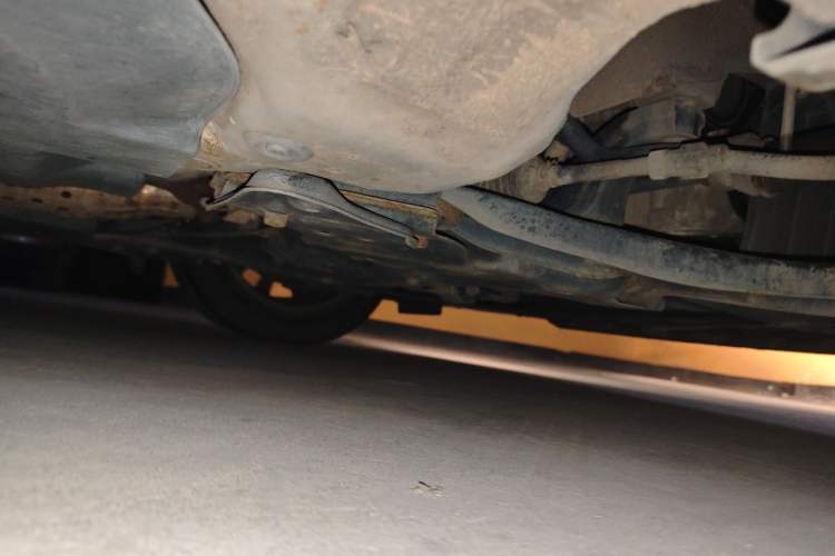 Used Hyundai Mistra 2014 1.8L Automatic Smart GLS Chassis Front Right