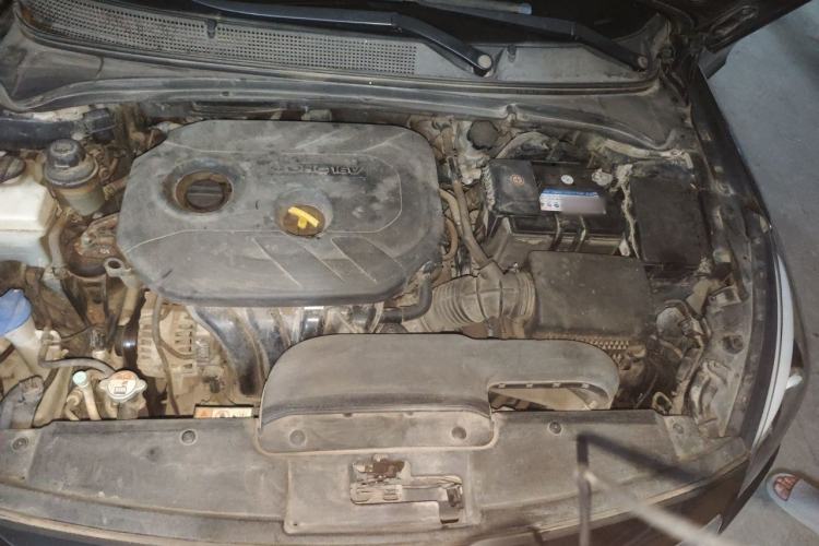 Used Hyundai Mistra 2014 1.8L Automatic Smart GLS Engine Bay