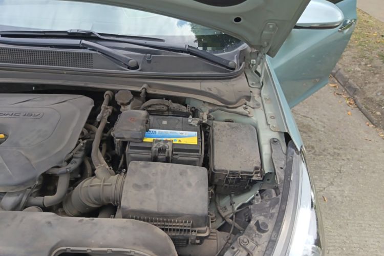 Used Hyundai Mistra 2014 1.8L Automatic Smart GLS Engine Bay Left