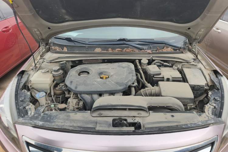 Used Hyundai Mistra 2014 1.8L Automatic Smart GLS Engine Bay