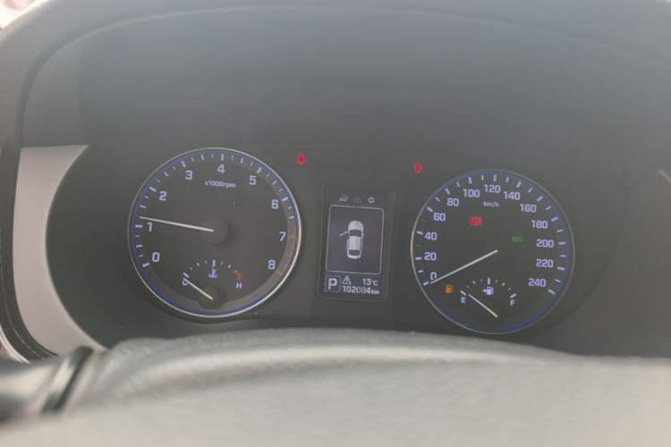 Used Hyundai Mistra 2014 1.8L Automatic Smart GLS Instrument Cluster
