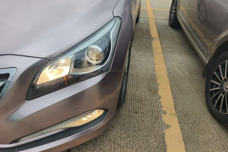 Used Hyundai Mistra 2014 1.8L Automatic Smart GLS Left Front Headlight