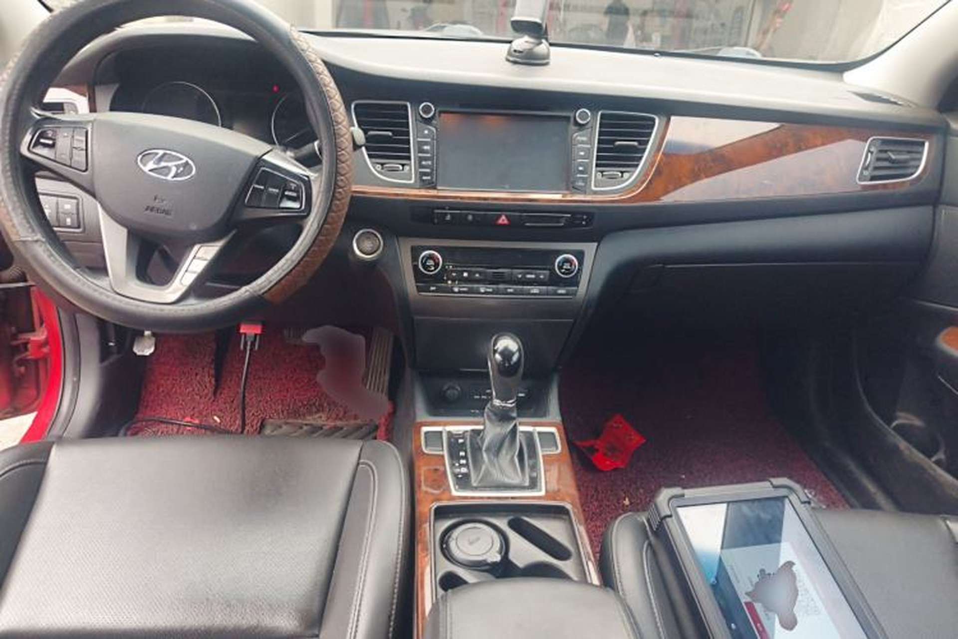 Used Hyundai Mistra 2014 1.8L Automatic Deluxe DLX Model Center Console