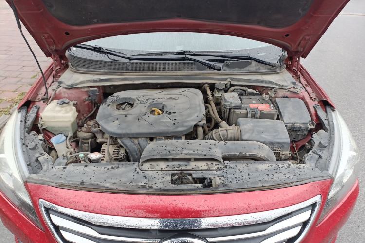Used Hyundai Mistra 2014 1.8L Automatic Deluxe DLX Model Engine Bay