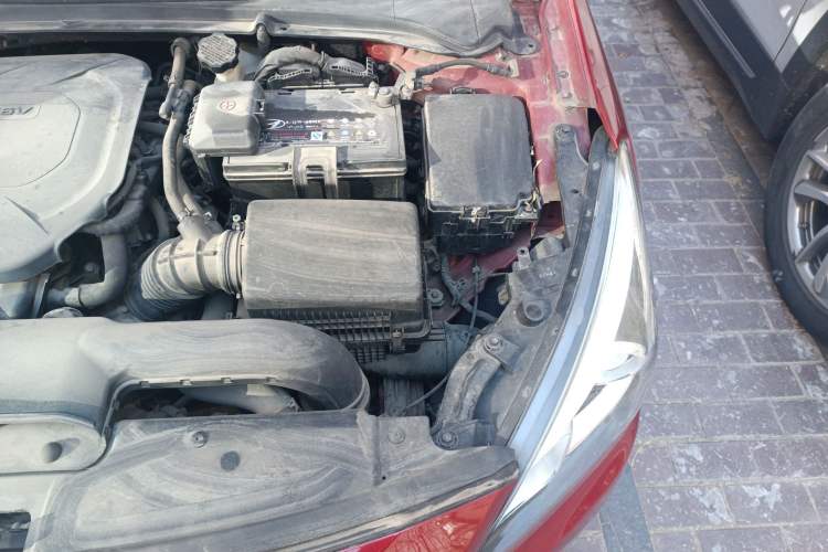 Used Hyundai Mistra 2014 1.8L Automatic Deluxe DLX Model Engine Bay Left