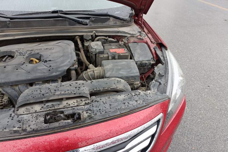 Used Hyundai Mistra 2014 1.8L Automatic Deluxe DLX Model Engine Bay Left