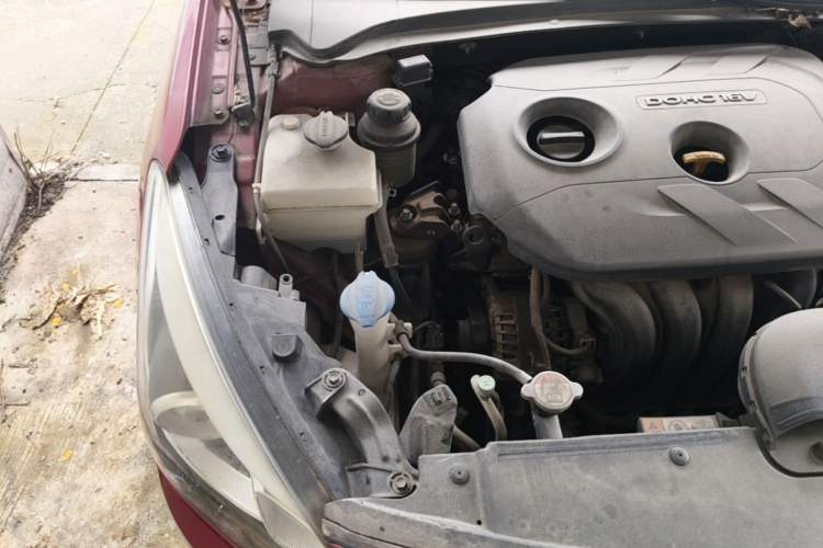 Used Hyundai Mistra 2014 1.8L Automatic Smart GLS Engine Bay Right