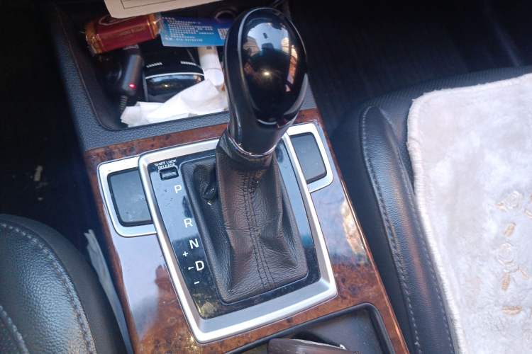 Used Hyundai Mistra 2014 1.8L Automatic Deluxe DLX Model Gear Lever