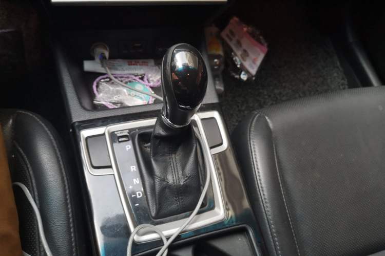 Used Hyundai Mistra 2014 1.8L Automatic Deluxe DLX Model Gear Lever