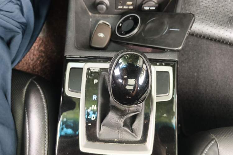 Used Hyundai Mistra 2014 1.8L Automatic Smart GLS Gear Lever