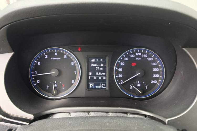 Used Hyundai Mistra 2014 1.8L Automatic Smart GLS Instrument Cluster