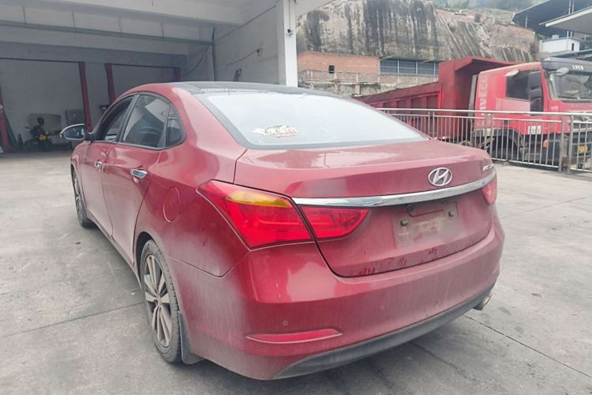 Used Hyundai Mistra 2014 1.8L Automatic Deluxe DLX Model Rear Left 45 Deg