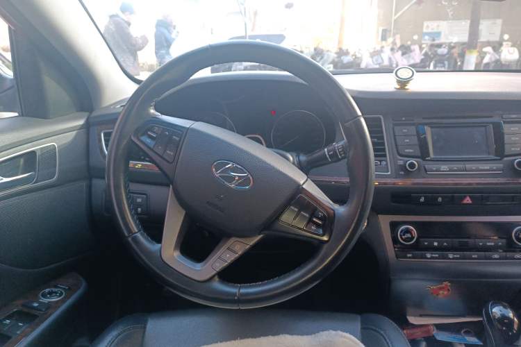 Used Hyundai Mistra 2014 1.8L Automatic Deluxe DLX Model Steering Wheel