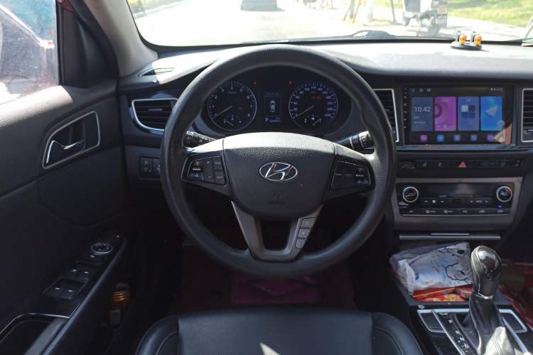 Used Hyundai Mistra 2014 1.8L Automatic Smart GLS Steering Wheel