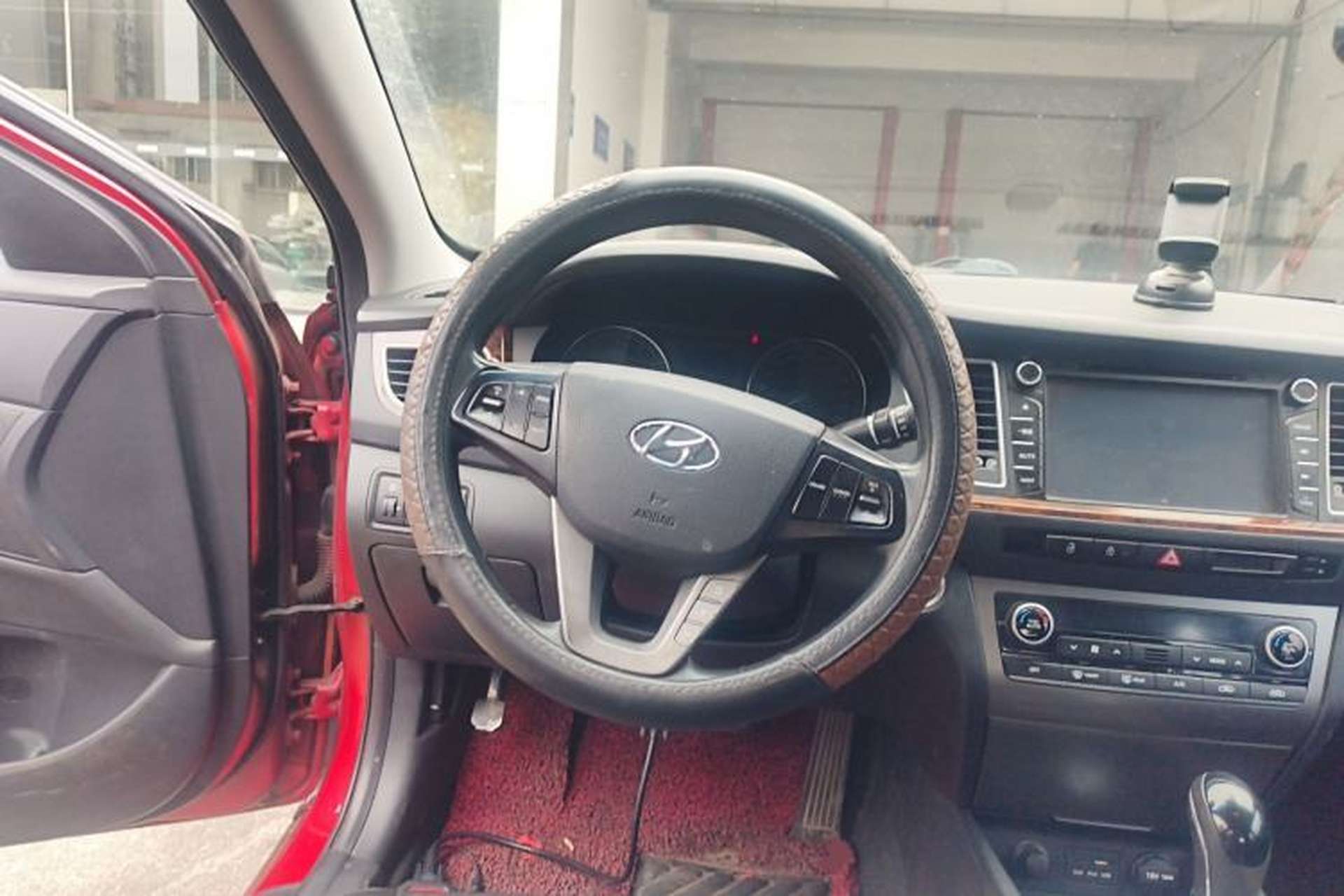Used Hyundai Mistra 2014 1.8L Automatic Deluxe DLX Model Steering Wheel