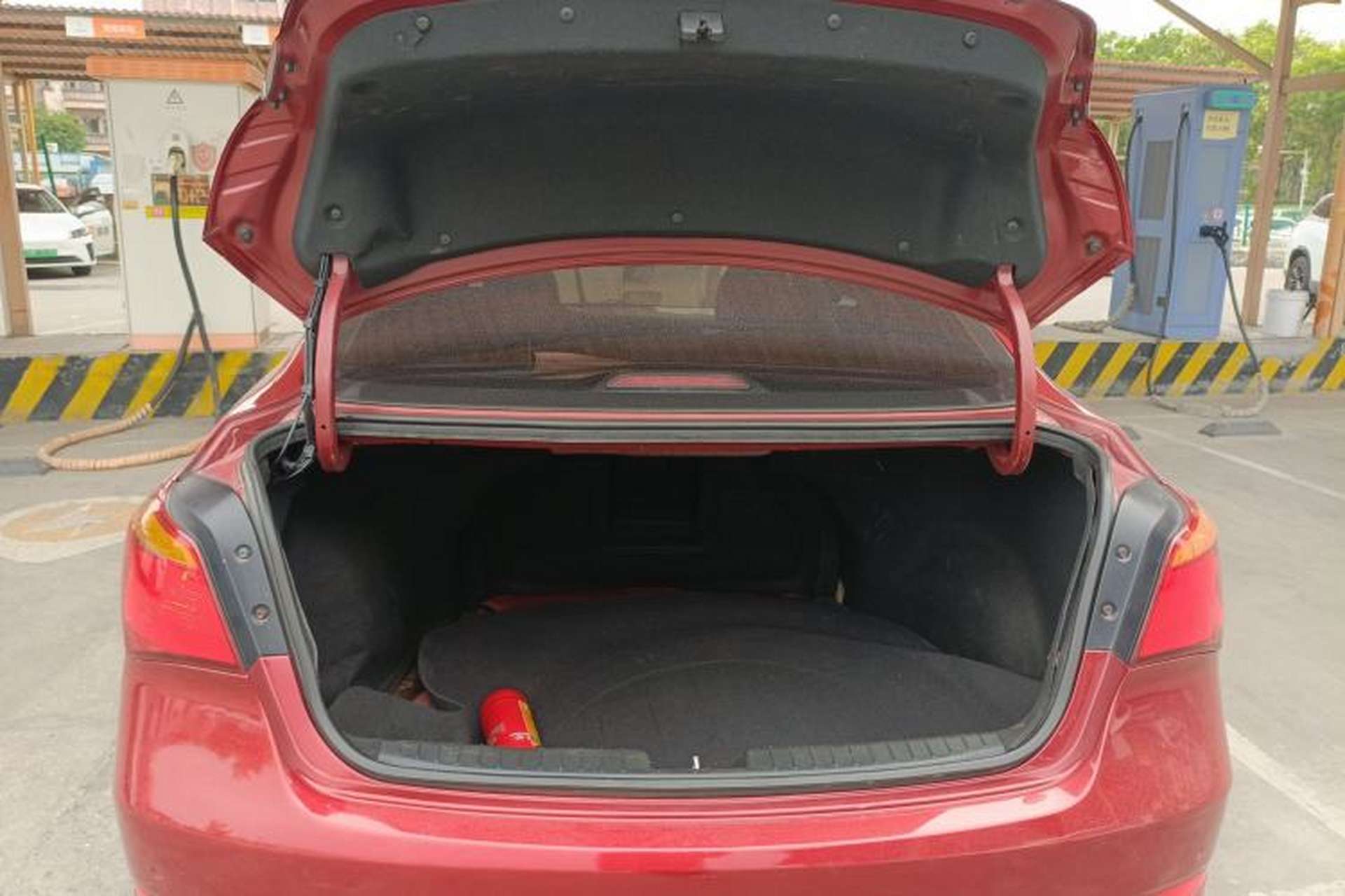 Used Hyundai Mistra 2014 1.8L Automatic Smart GLS Trunk