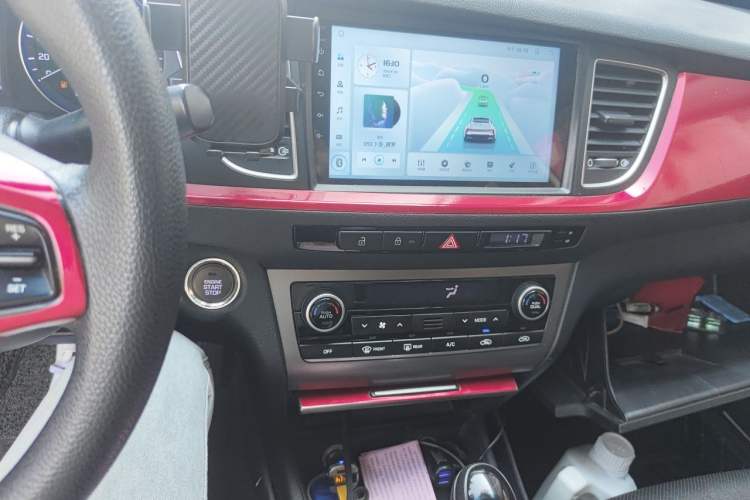 Used Hyundai Mistra 2014 1.8L Automatic Smart GLS Audio And AC Panel