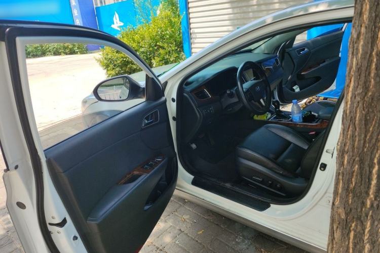Used Hyundai Mistra 2014 1.8L Automatic Deluxe DLX Model Driver Seat