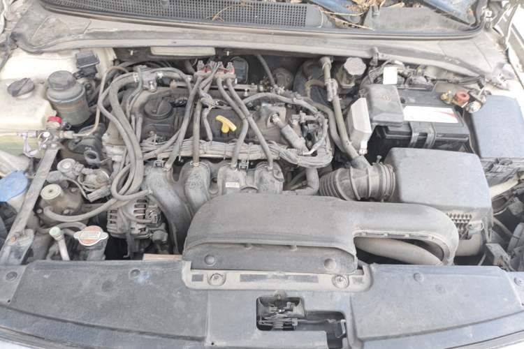 Used Hyundai Mistra 2014 1.8L Automatic Smart GLS Engine Bay