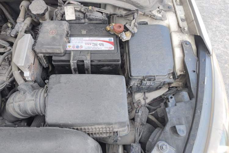 Used Hyundai Mistra 2014 1.8L Automatic Smart GLS Engine Bay Left