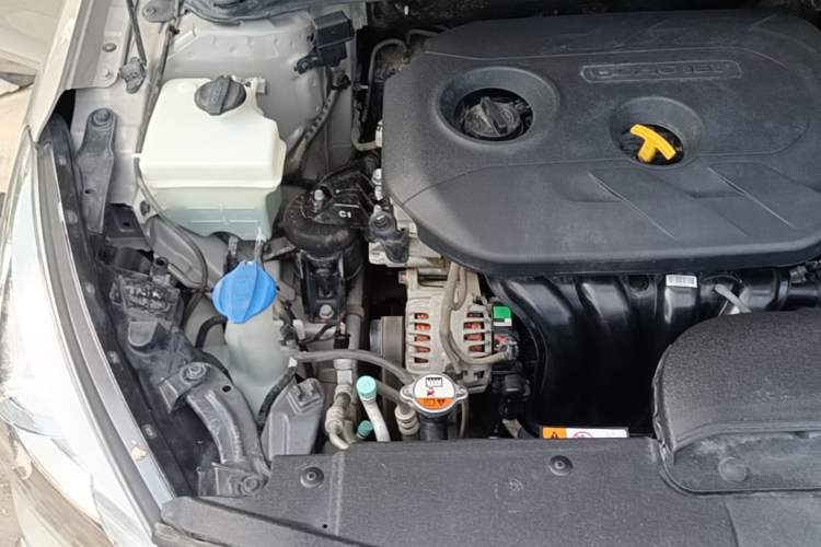 Used Hyundai Mistra 2014 1.8L Automatic Smart GLS Engine Bay Right