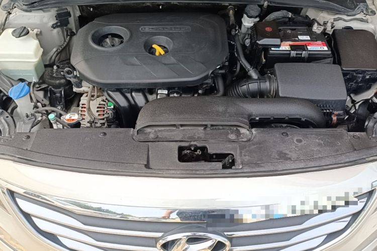 Used Hyundai Mistra 2014 1.8L Automatic Smart GLS Engine Bay