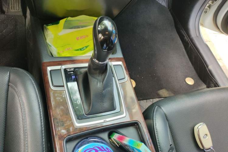 Used Hyundai Mistra 2014 1.8L Automatic Deluxe DLX Model Gear Lever