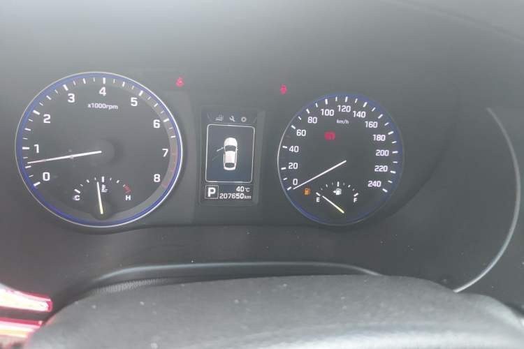 Used Hyundai Mistra 2014 1.8L Automatic Smart GLS Instrument Cluster