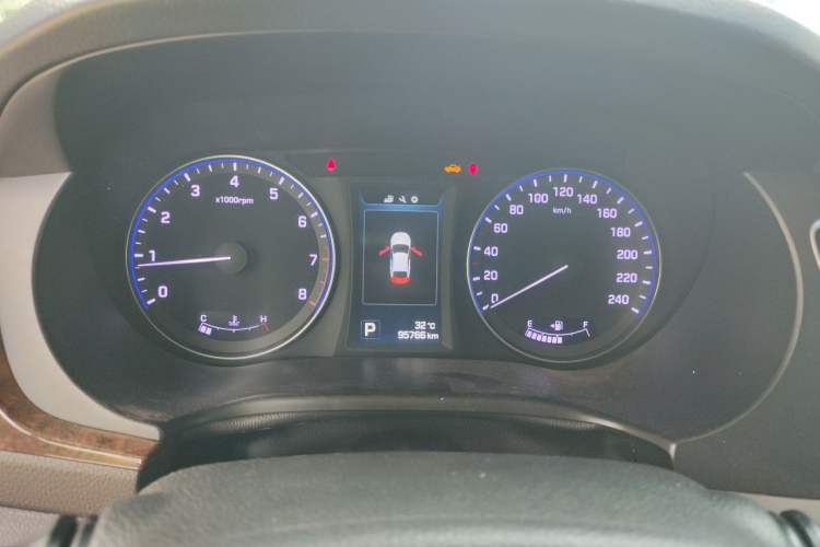 Used Hyundai Mistra 2014 1.8L Automatic Deluxe DLX Model Instrument Cluster