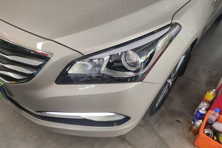 Used Hyundai Mistra 2014 1.8L Automatic Deluxe DLX Model Left Front Headlight