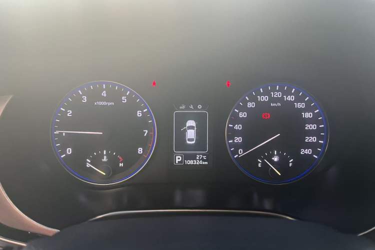Used Hyundai Mistra 2014 1.8L Automatic Smart GLS Odometer Close Up