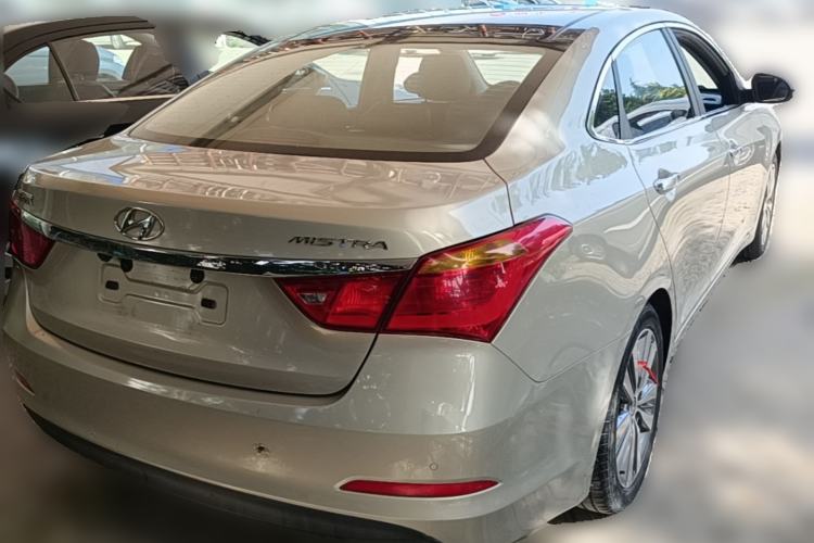 Used Hyundai Mistra 2014 1.8L Automatic Smart GLS Rear Right 45 Deg