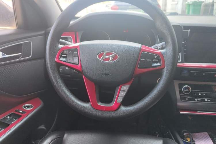 Used Hyundai Mistra 2014 1.8L Automatic Smart GLS Steering Wheel