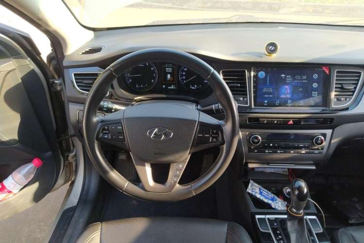 Used Hyundai Mistra 2014 1.8L Automatic Deluxe DLX Model Steering Wheel