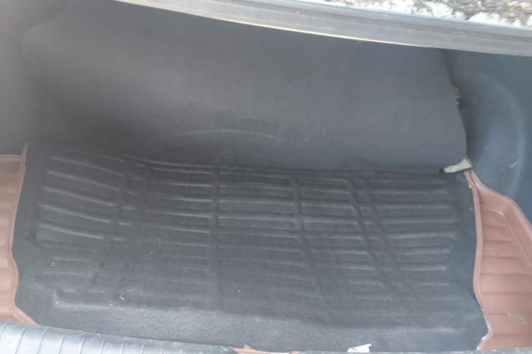 Used Hyundai Mistra 2014 1.8L Automatic Smart GLS Trunk