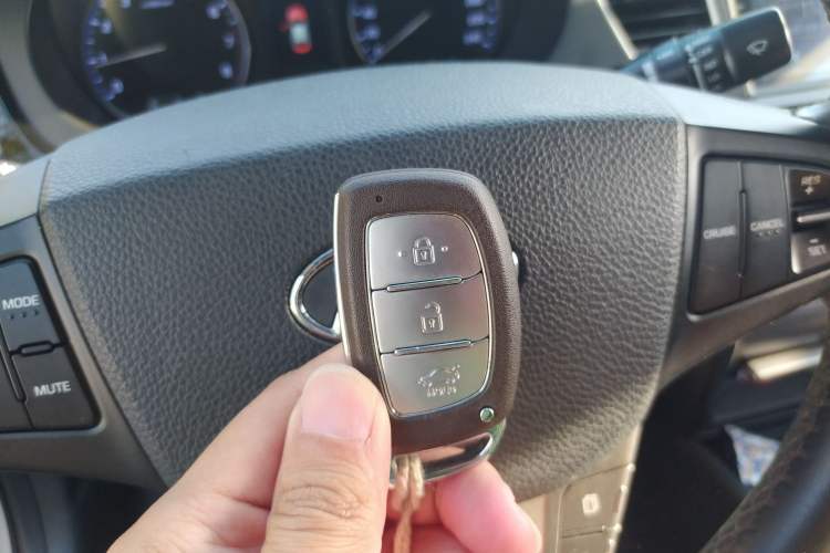 Used Hyundai Mistra 2014 1.8L Automatic Deluxe DLX Model Vehicle Key