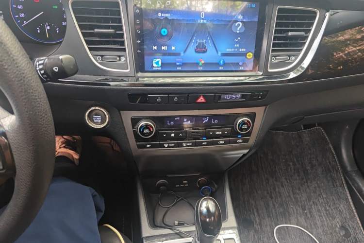 Used Hyundai Mistra 2014 1.8L Automatic Smart GLS Audio And AC Panel