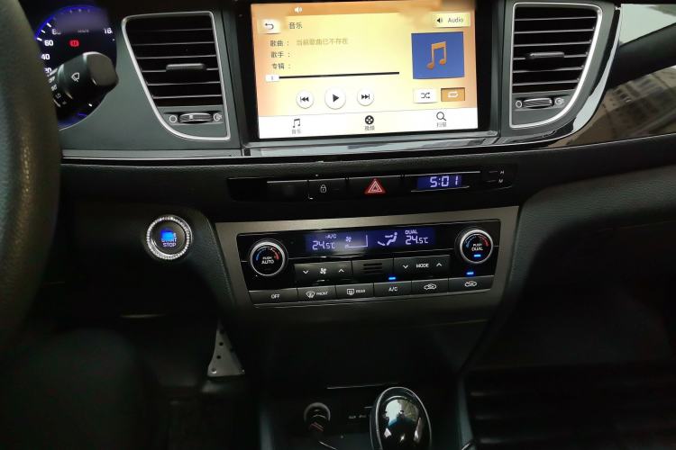 Used Hyundai Mistra 2014 1.8L Automatic Smart GLS Audio And AC Panel