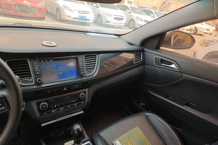 Used Hyundai Mistra 2014 1.8L Automatic Smart GLS Audio And AC Panel
